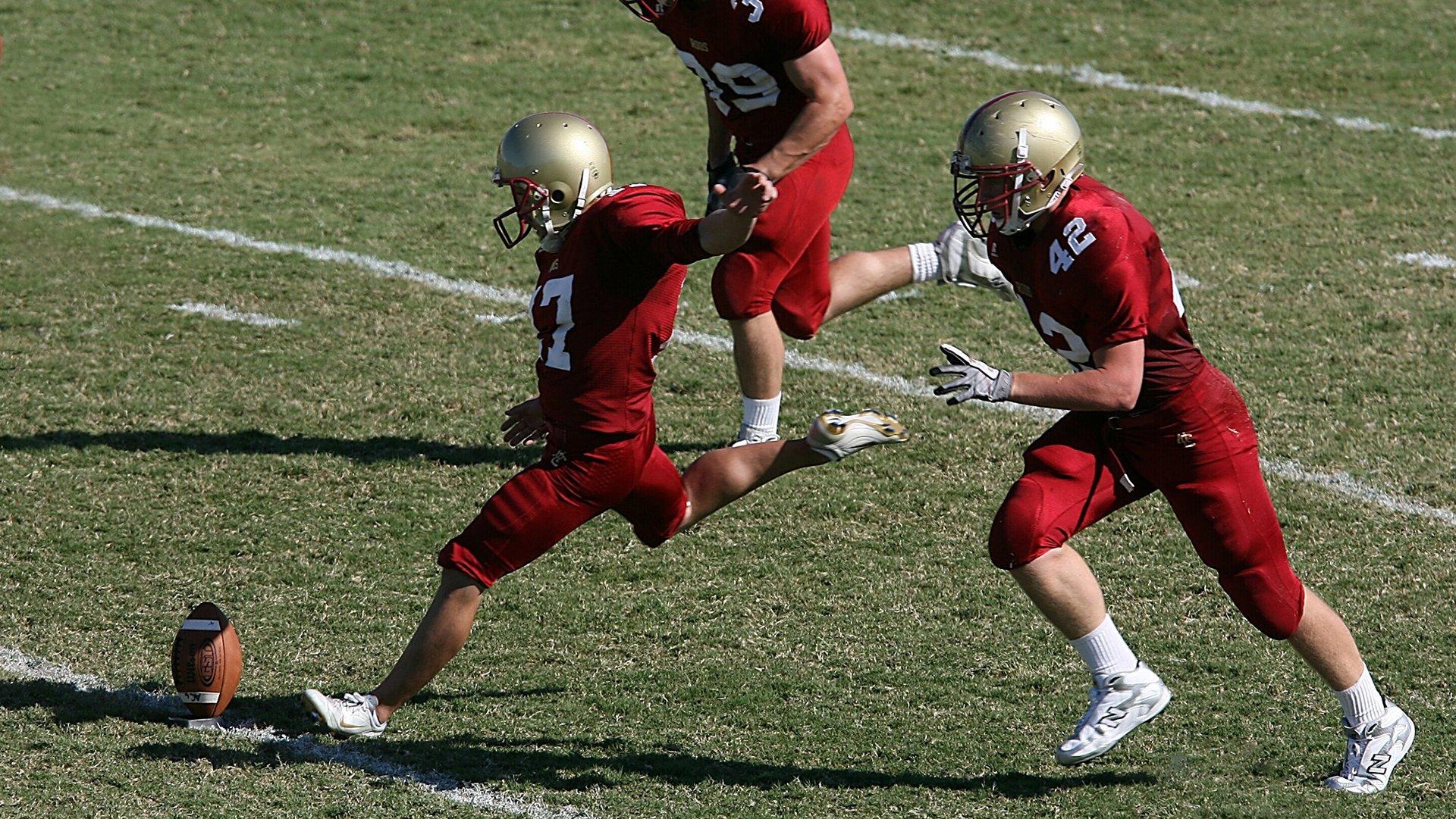 巨人掌心托起未来,一场跨越身高的传承与希望